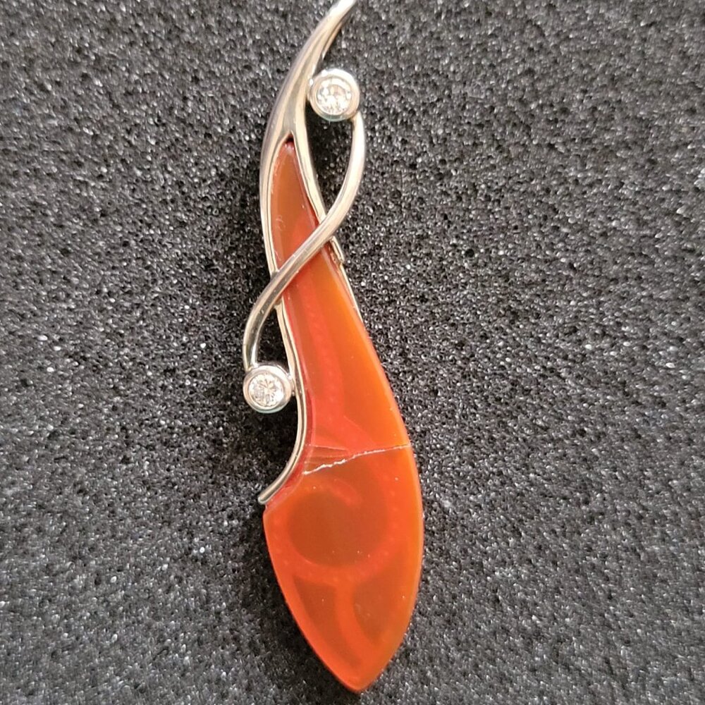 ** FREE ** 925 Sterling Silver Crystal Pendant IF YOU ADD TO BUNDLE